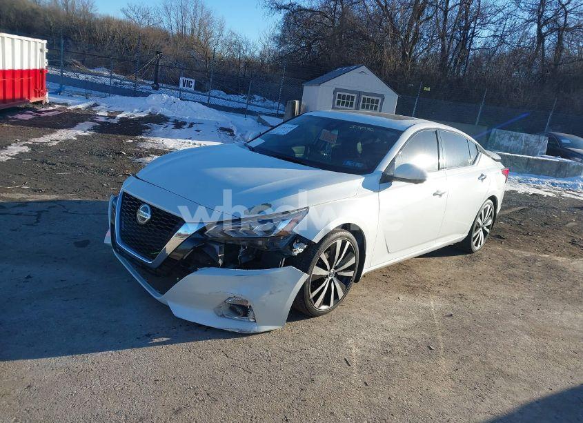 Photo 2 of 2020 Nissan Altima PLATINUM FWD (VIN 1N4BL4FV3LN304396)