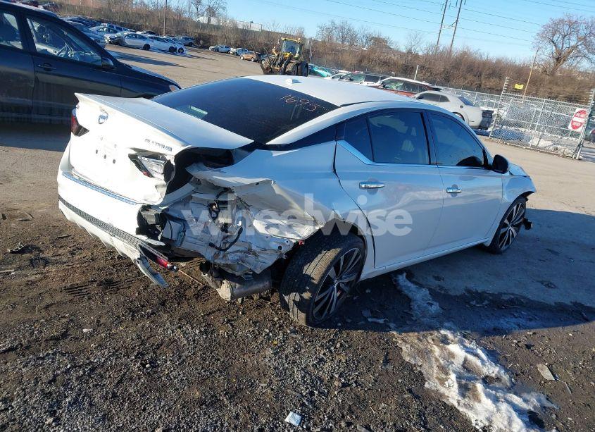 Photo 4 of 2020 Nissan Altima PLATINUM FWD (VIN 1N4BL4FV3LN304396)