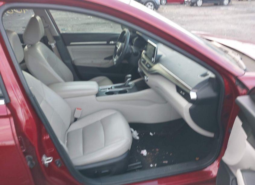 Photo 5 of 2019 Nissan Altima 2.5 PLATINUM (VIN 1N4BL4FV4KC112530)