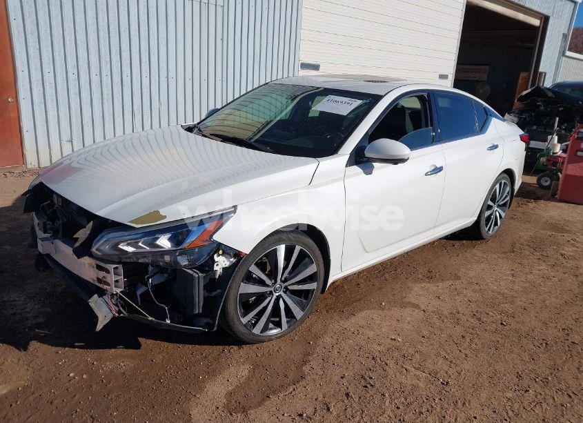 Photo 2 of 2020 Nissan Altima PLATINUM FWD (VIN 1N4BL4FV4LN304374)