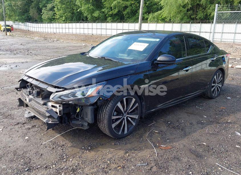 Photo 2 of 2019 Nissan Altima 2.5 PLATINUM (VIN 1N4BL4FV7KC104972)