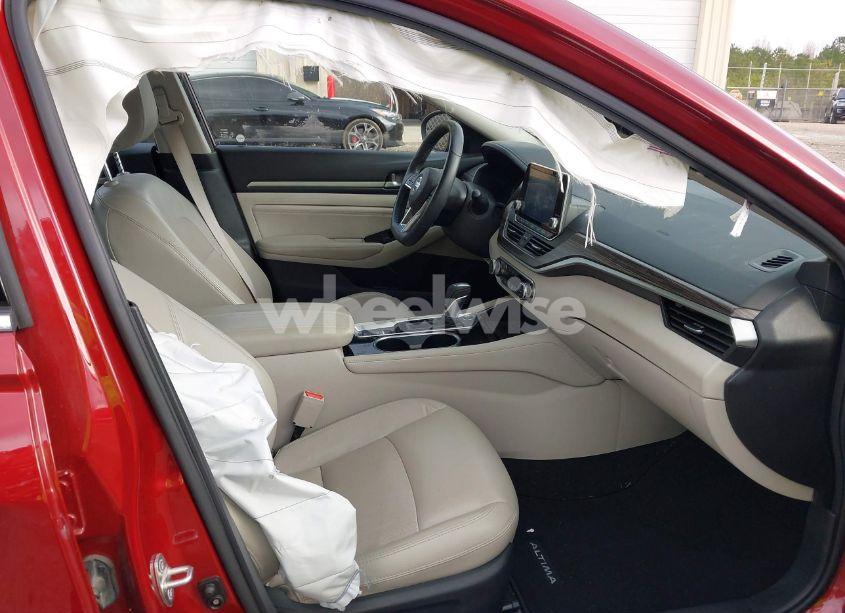 Photo 5 of 2020 Nissan Altima PLATINUM FWD (VIN 1N4BL4FV8LN309836)