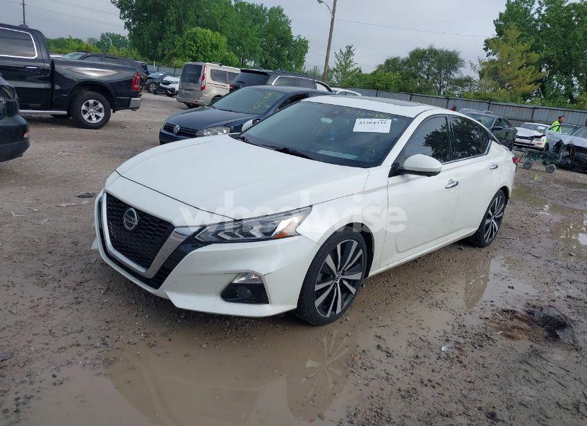 Photo 2 of 2019 Nissan Altima 2.5 PLATINUM (VIN 1N4BL4FVXKC116940)