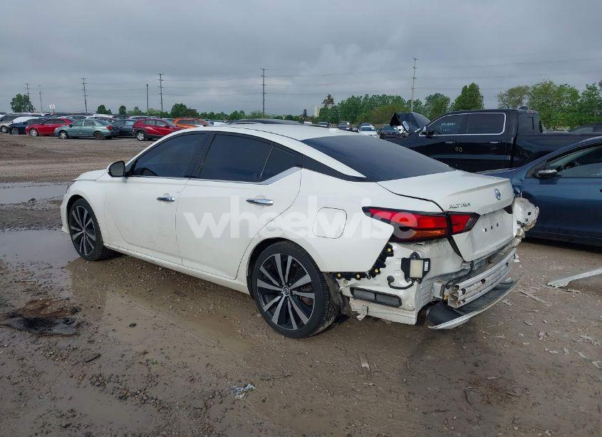 Photo 3 of 2019 Nissan Altima 2.5 PLATINUM (VIN 1N4BL4FVXKC116940)