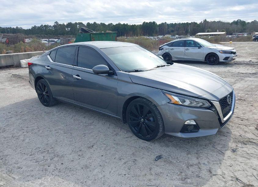 2020 Nissan Altima PLATINUM INTELLIGENT AWD (VIN 1N4BL4FW4LC154089) main photo