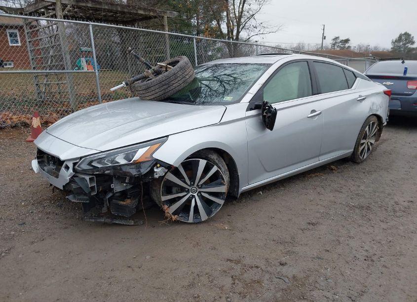 Photo 2 of 2019 Nissan Altima 2.5 PLATINUM (VIN 1N4BL4FW6KC140872)