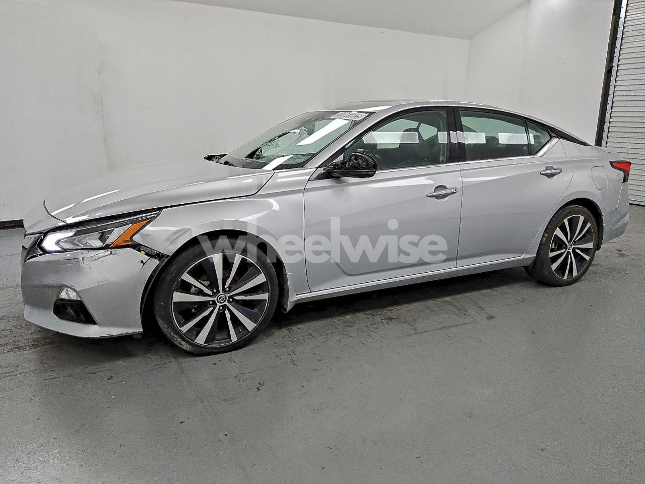 2022 NISSAN ALTIMA PLATINUM (VIN 1N4BL4FW8NN399680) main photo