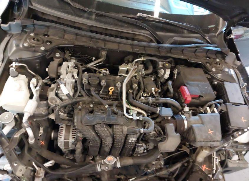 Photo 10 of 2021 Nissan Altima PLATINUM INTELLIGENT AWD (VIN 1N4BL4FW9MN340085)