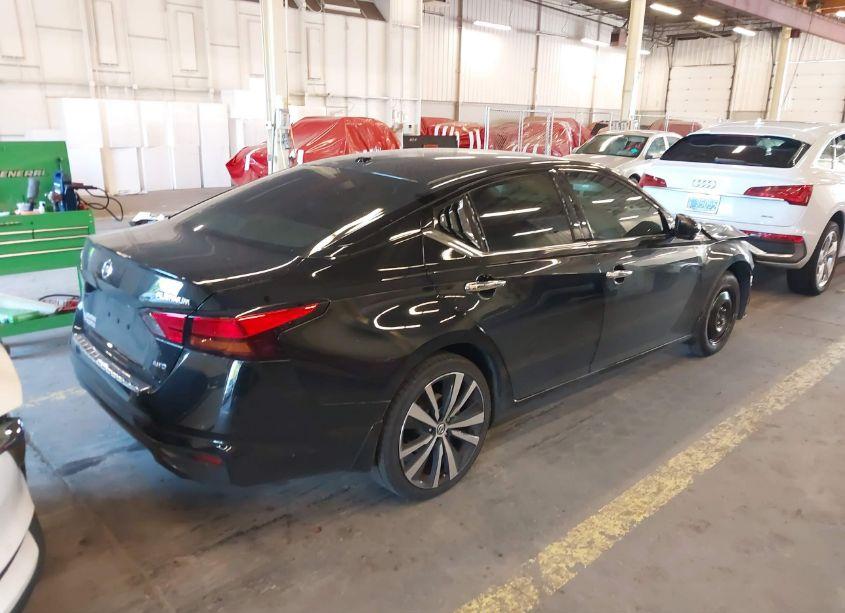 Photo 4 of 2021 Nissan Altima PLATINUM INTELLIGENT AWD (VIN 1N4BL4FW9MN340085)
