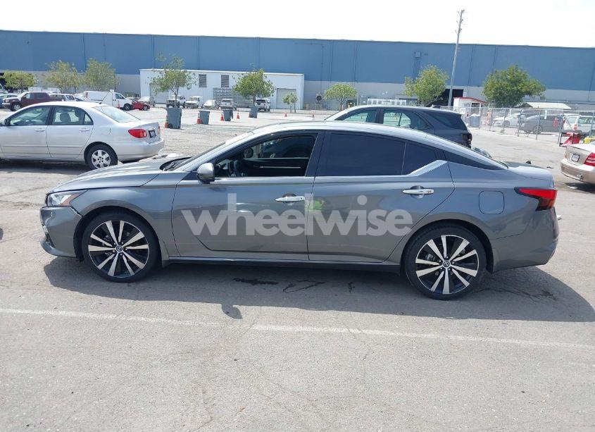 Photo 14 of 2021 Nissan Altima PLATINUM INTELLIGENT AWD (VIN 1N4BL4FW9MN363821)