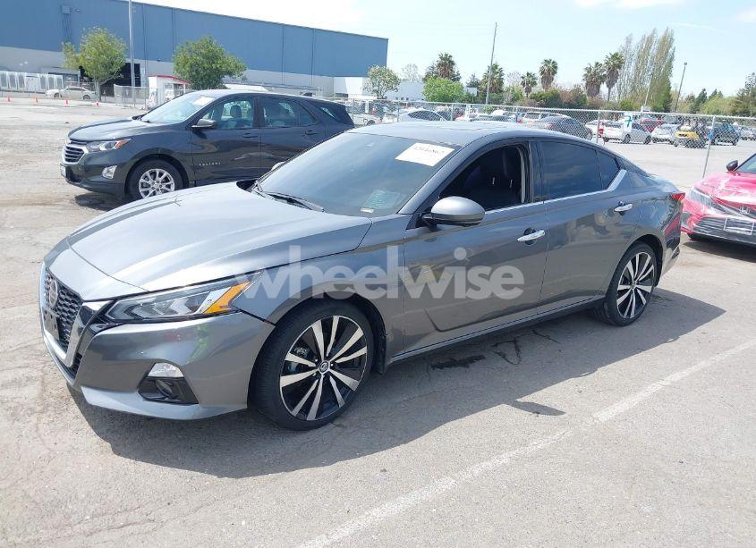 Photo 2 of 2021 Nissan Altima PLATINUM INTELLIGENT AWD (VIN 1N4BL4FW9MN363821)