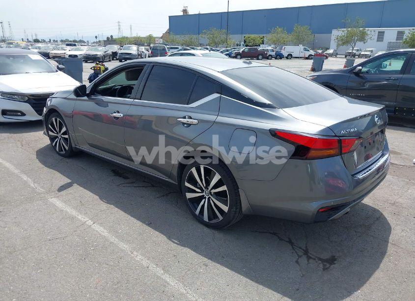Photo 3 of 2021 Nissan Altima PLATINUM INTELLIGENT AWD (VIN 1N4BL4FW9MN363821)