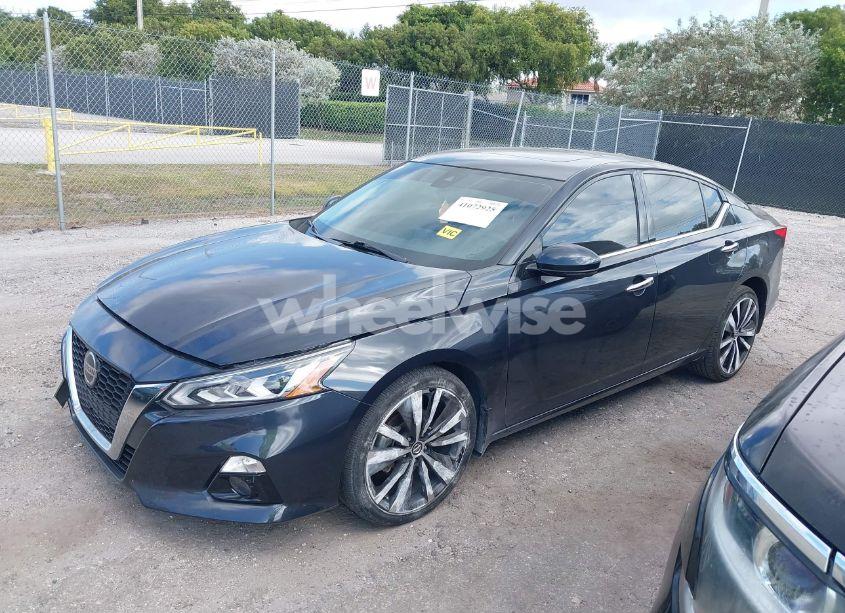 Photo 2 of 2022 Nissan Altima PLATINUM INTELLIGENT AWD (VIN 1N4BL4FWXNN313060)