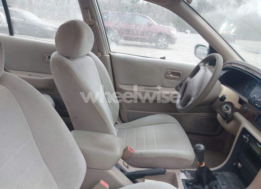 Photo 5 of 1996 Nissan Altima XE/GXE/SE/GLE (VIN 1N4BU31D4TC138195)