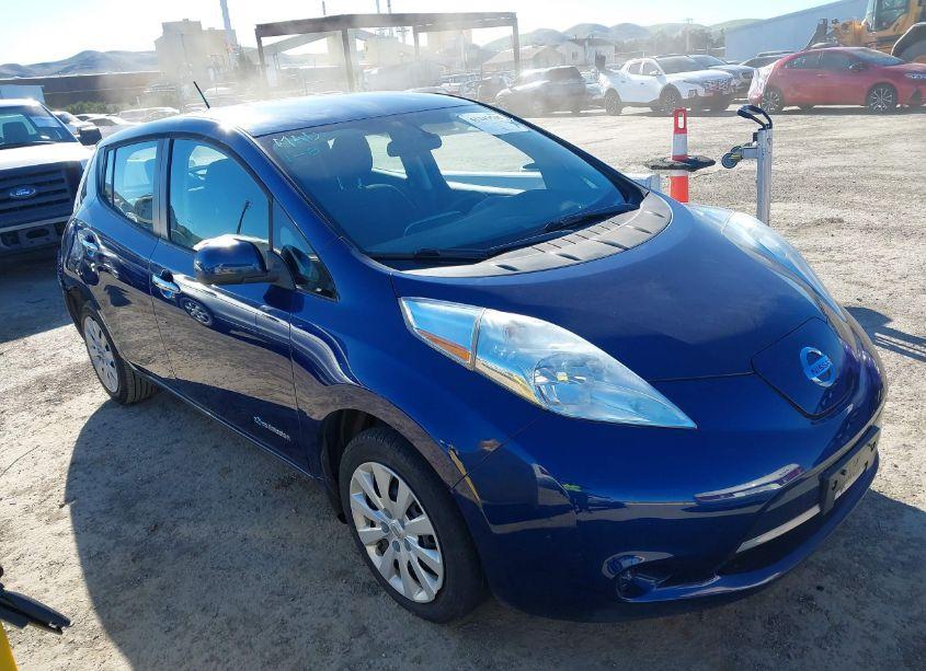 2017 Nissan Leaf S (VIN 1N4BZ0CP2HC307385) main photo