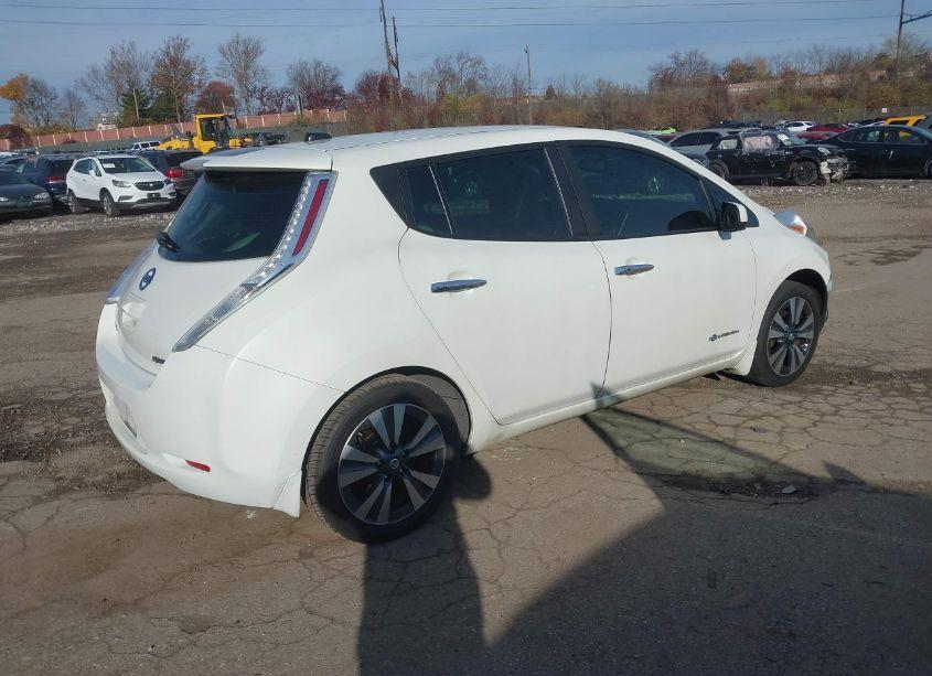 Photo 3 of 2016 Nissan Leaf SL (VIN 1N4BZ0CP5GC303863)