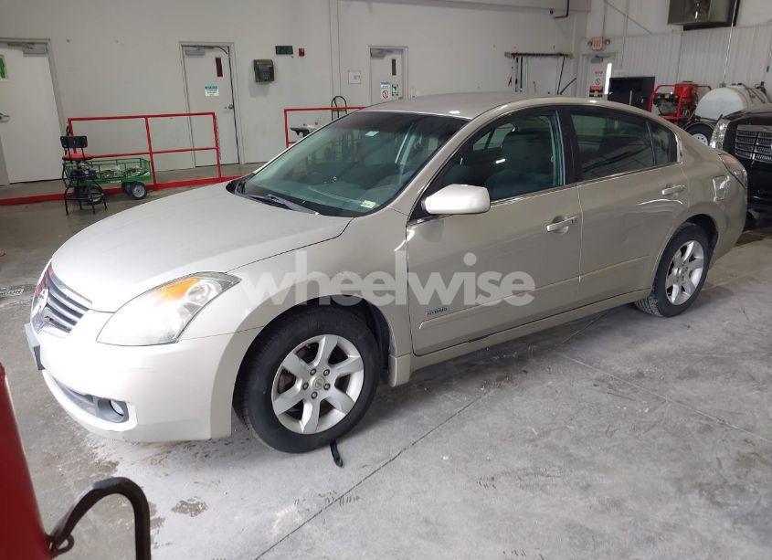 Photo 2 of 2009 Nissan Altima HYBRID (VIN 1N4CL21E69C109705)