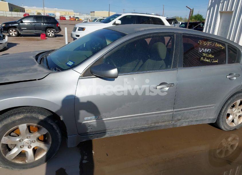 Photo 12 of 2009 Nissan Altima HYBRID (VIN 1N4CL21EX9C163847)