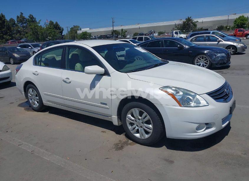 2011 Nissan Altima HYBRID (VIN 1N4CL2AP0BC168241) main photo