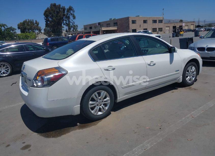 Photo 4 of 2011 Nissan Altima HYBRID (VIN 1N4CL2AP0BC168241)