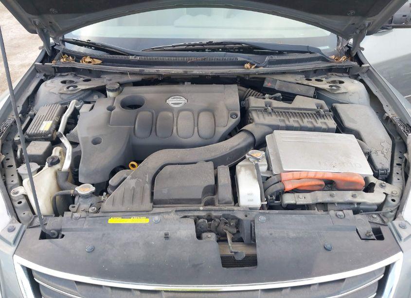 Photo 10 of 2011 Nissan Altima HYBRID (VIN 1N4CL2AP1BC102877)