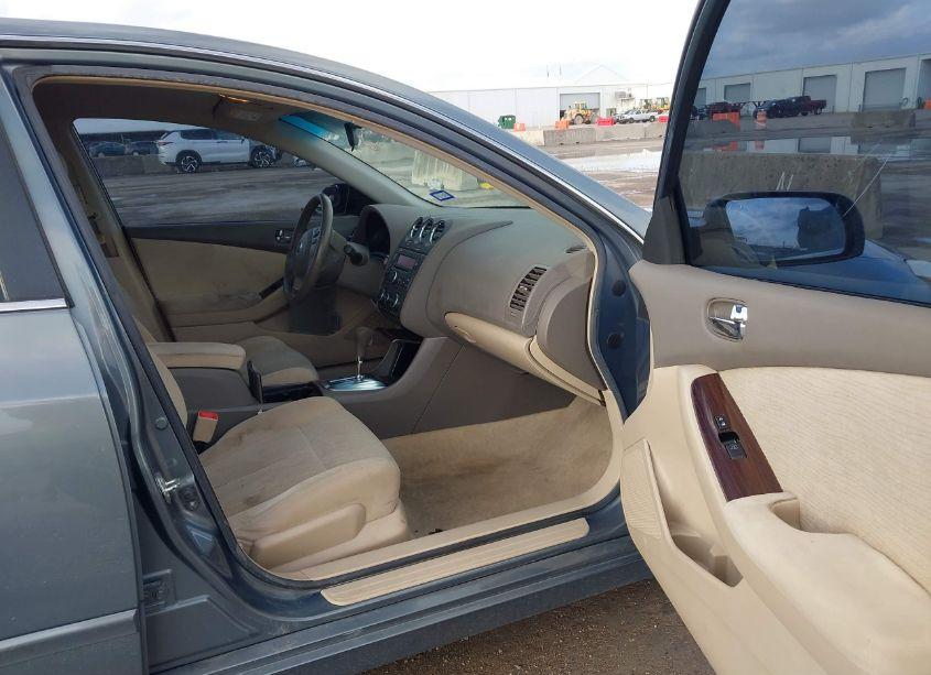 Photo 5 of 2011 Nissan Altima HYBRID (VIN 1N4CL2AP1BC102877)