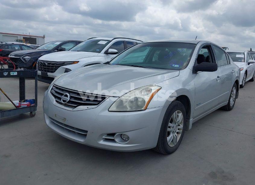 Photo 2 of 2011 Nissan Altima HYBRID (VIN 1N4CL2AP9BC146142)