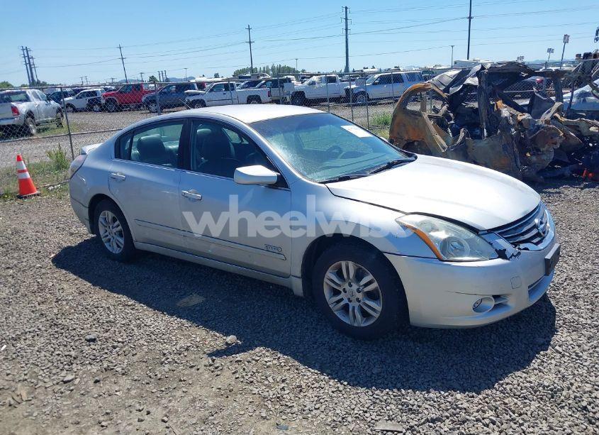 2011 Nissan Altima HYBRID (VIN 1N4CL2AP9BC166133) main photo