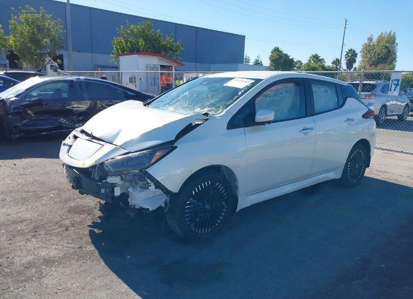 Photo 2 of 2023 Nissan Leaf SV PLUS 60 KWH (VIN 1N4CZ1CV6PC560622)