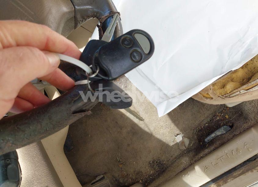 Photo 11 of 2000 Nissan Altima GLE/GXE/SE (VIN 1N4DL01A0YC220545)