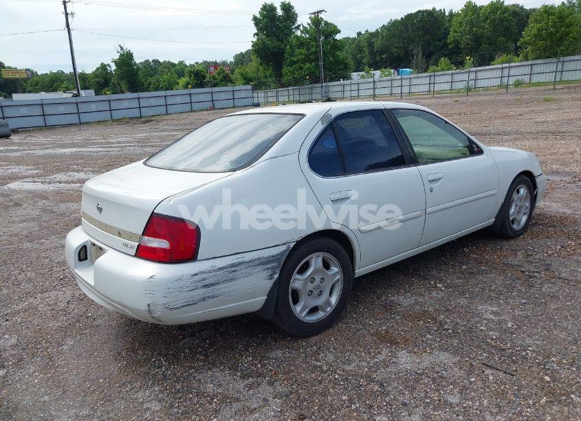Photo 4 of 2000 Nissan Altima GLE/GXE/SE (VIN 1N4DL01A0YC220545)