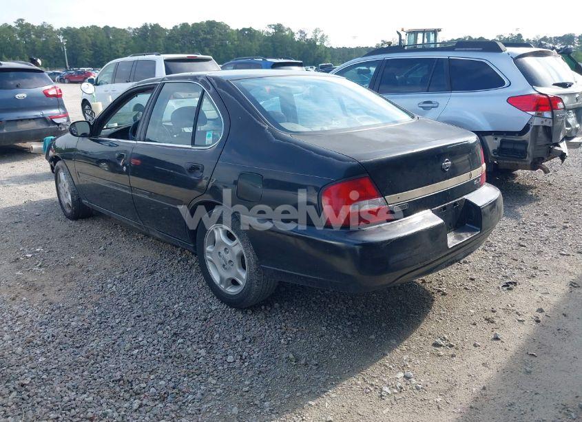 Photo 3 of 2001 Nissan Altima GLE (VIN 1N4DL01A41C124617)