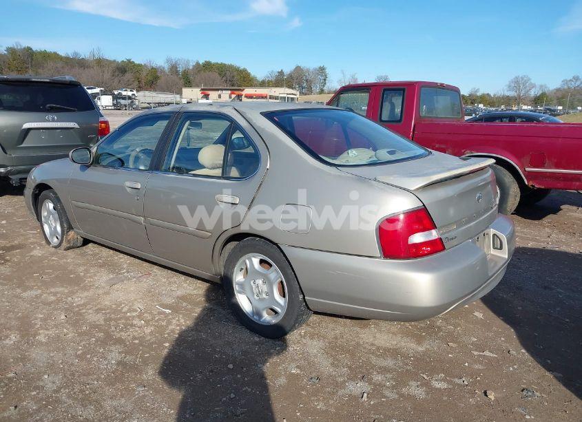 Photo 3 of 2001 Nissan Altima GLE (VIN 1N4DL01A71C118438)