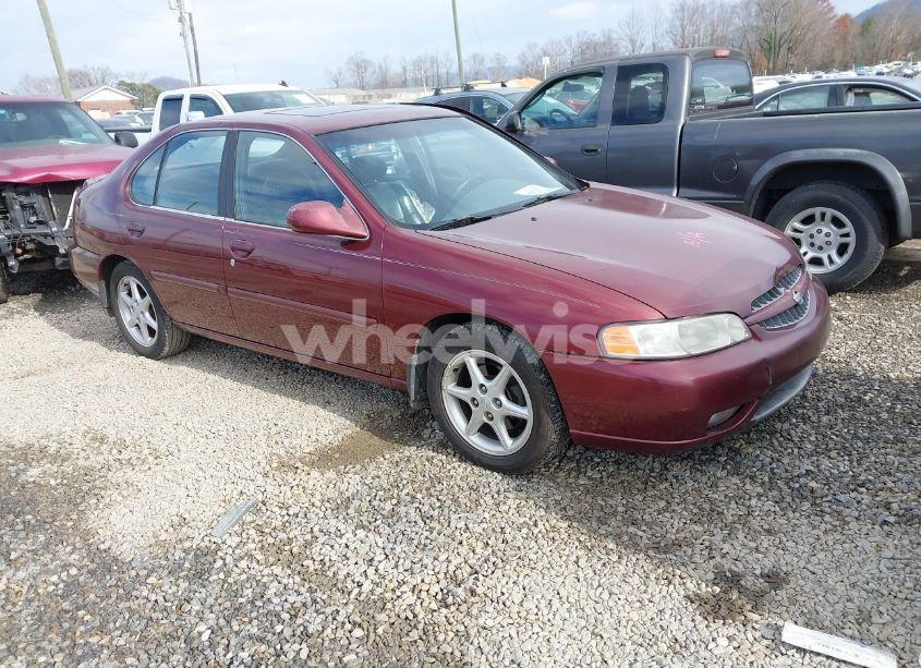 2000 Nissan Altima GLE/GXE/SE (VIN 1N4DL01A8YC184457) main photo