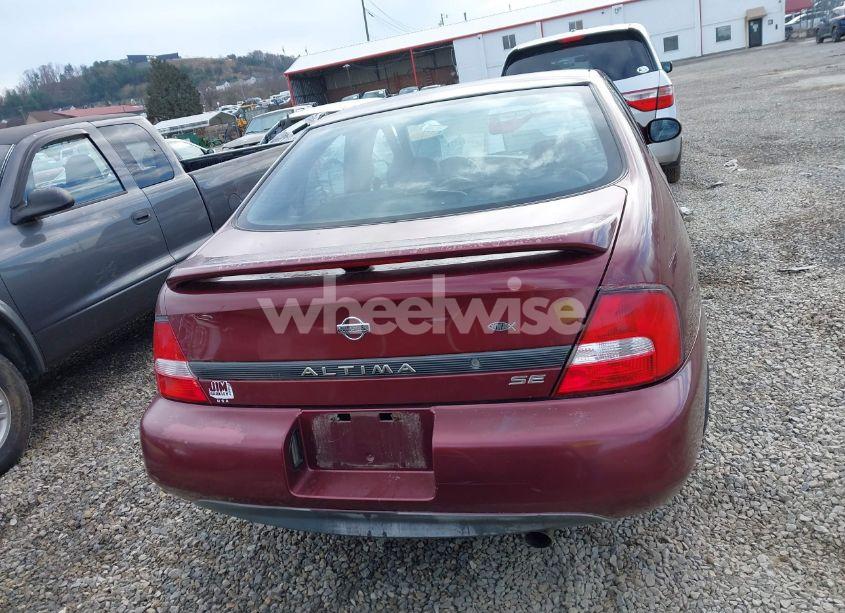 Photo 17 of 2000 Nissan Altima GLE/GXE/SE (VIN 1N4DL01A8YC184457)