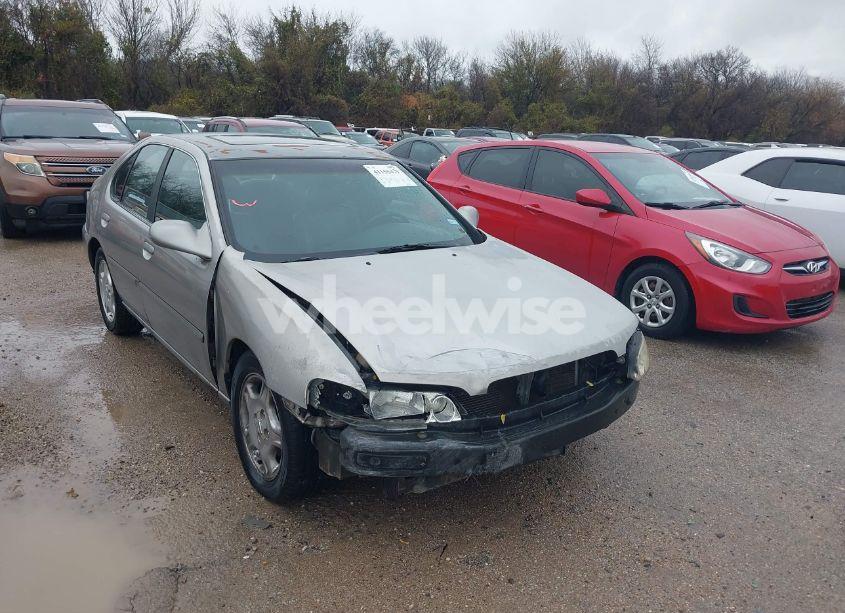 2001 Nissan Altima GLE (VIN 1N4DL01A91C226639) main photo