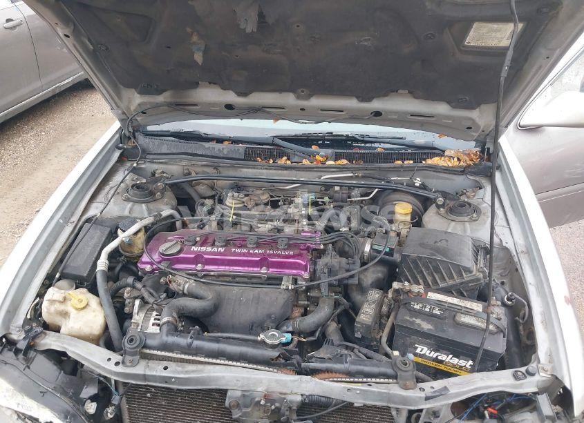 Photo 10 of 2001 Nissan Altima GLE (VIN 1N4DL01A91C226639)