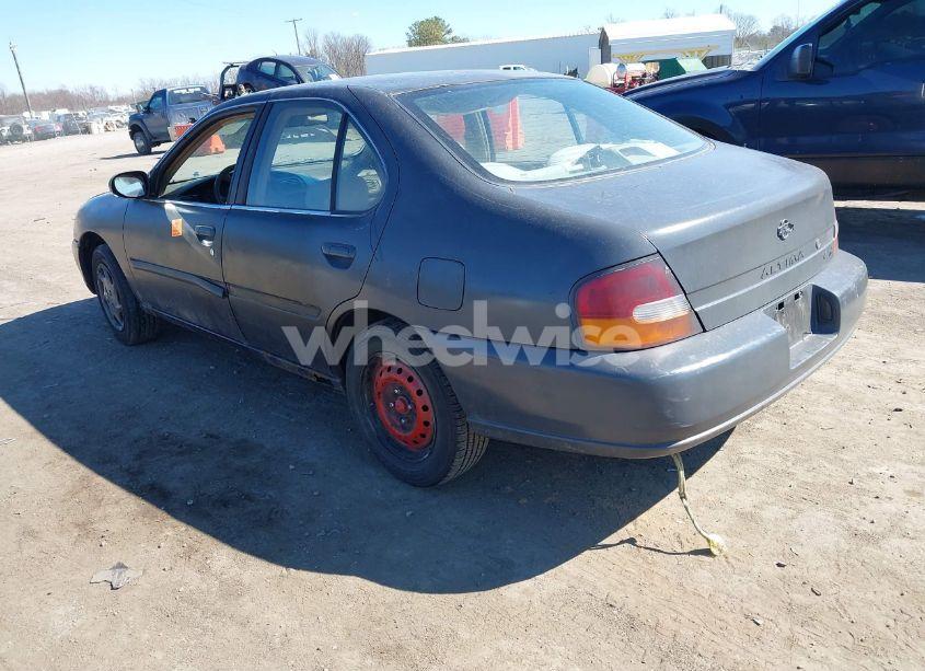 Photo 3 of 1999 Nissan Altima GLE/GXE/SE/SE-L/XE (VIN 1N4DL01D0XC116467)