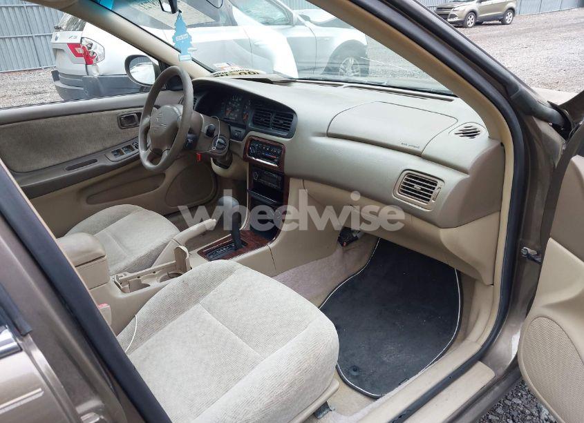 Photo 5 of 2000 Nissan Altima GLE/GXE/SE/XE (VIN 1N4DL01D0YC181174)