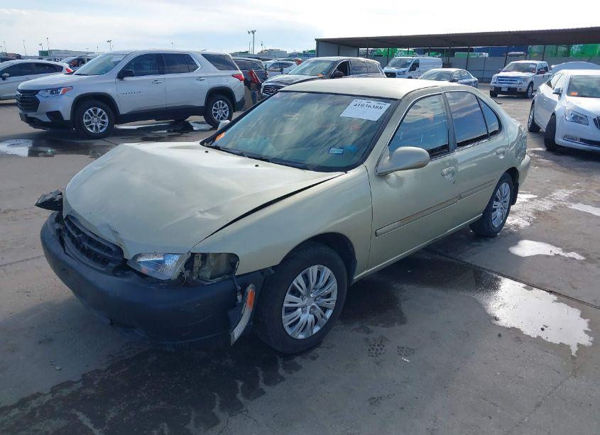 Photo 2 of 1998 Nissan Altima GLE/GXE/SE/XE (VIN 1N4DL01D1WC182461)