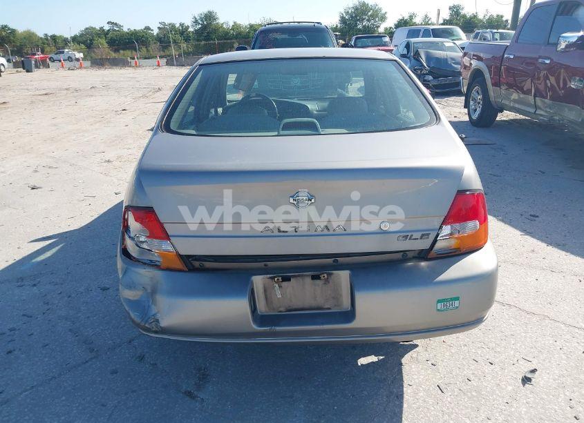 Photo 16 of 1999 Nissan Altima GLE/GXE/SE/SE-L/XE (VIN 1N4DL01D1XC255927)