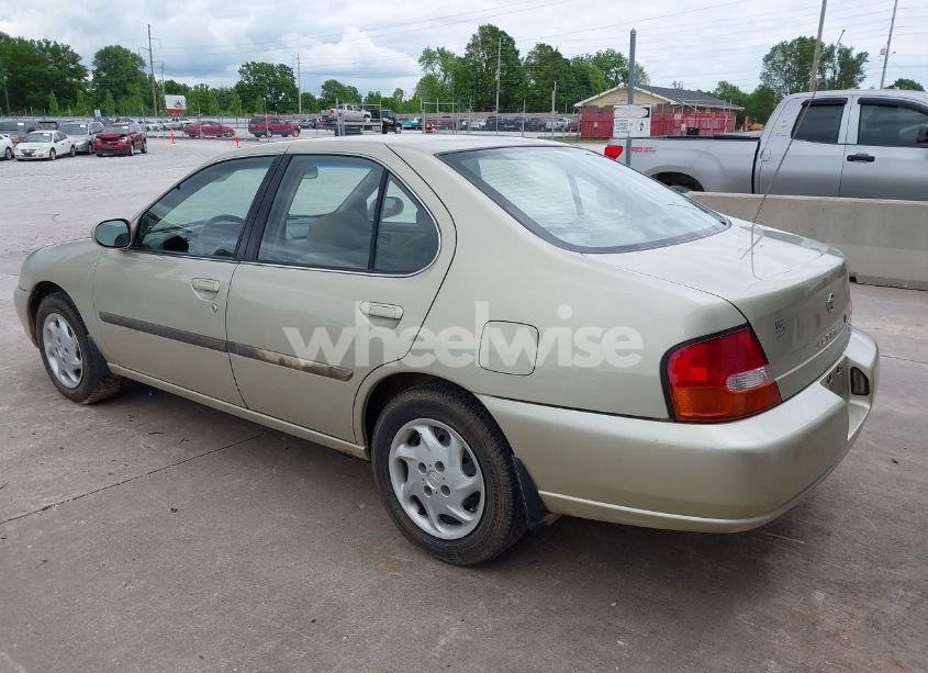 Photo 3 of 1999 Nissan Altima GLE/GXE/SE/SE-L/XE (VIN 1N4DL01D1XC262490)
