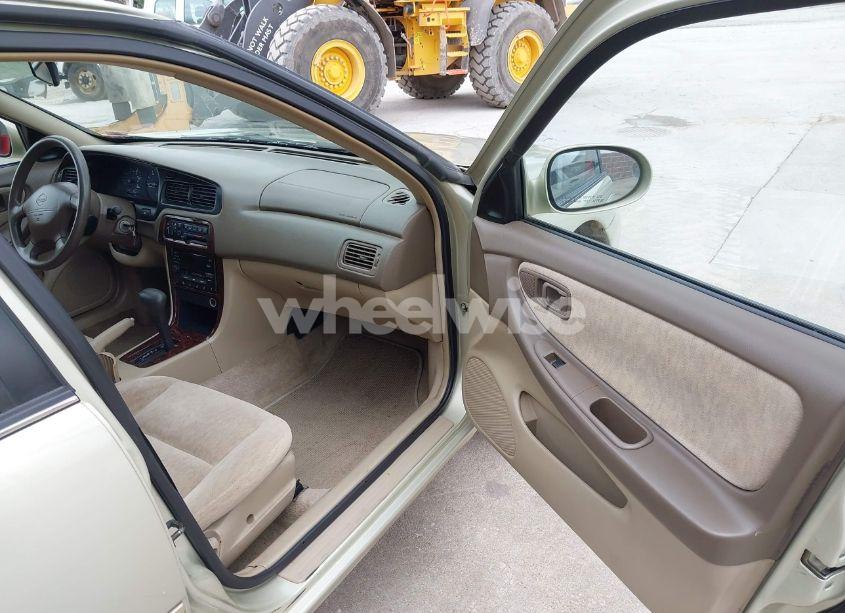 Photo 5 of 1999 Nissan Altima GLE/GXE/SE/SE-L/XE (VIN 1N4DL01D1XC262490)