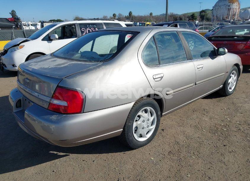 Photo 4 of 2001 Nissan Altima GXE (VIN 1N4DL01D21C163572)
