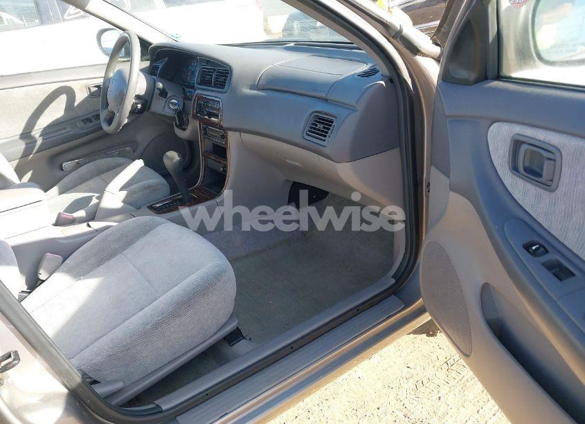 Photo 5 of 2001 Nissan Altima GXE (VIN 1N4DL01D21C163572)