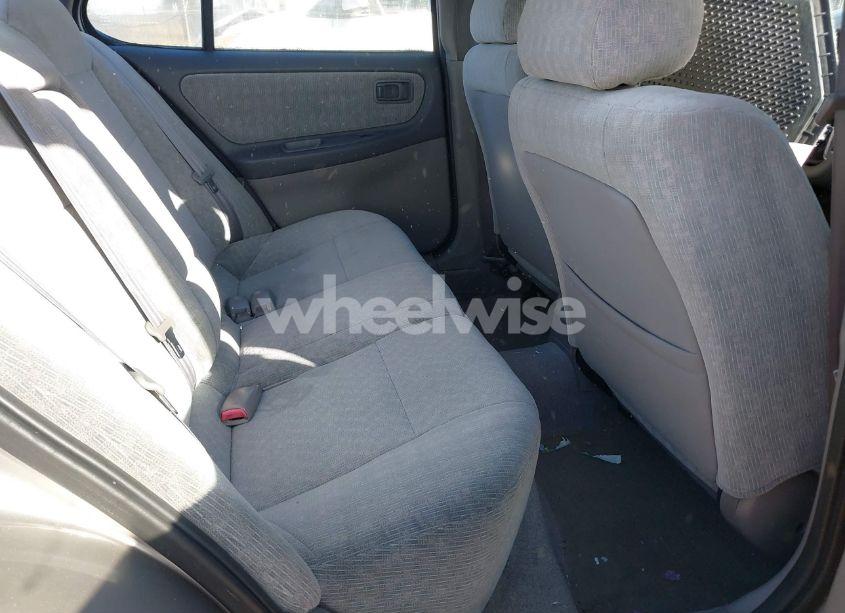 Photo 8 of 2001 Nissan Altima GXE (VIN 1N4DL01D21C163572)