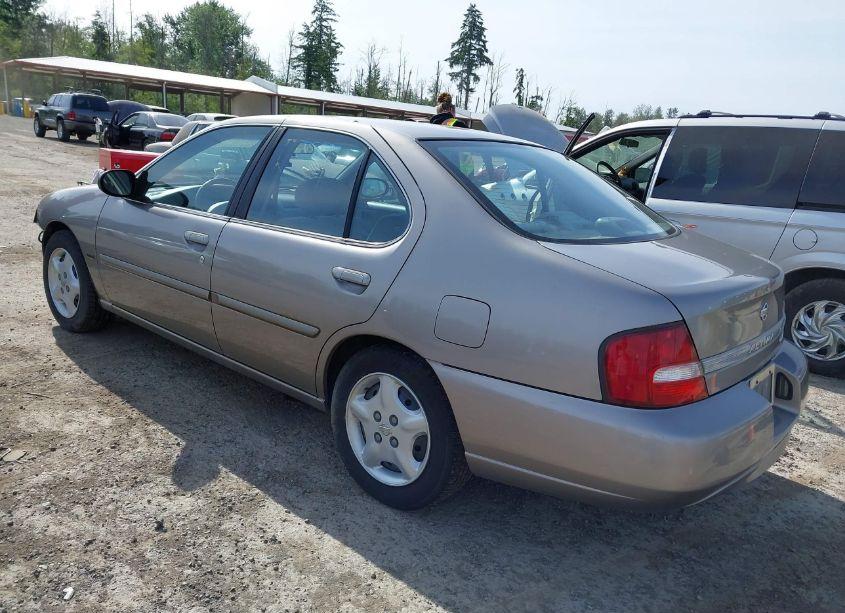 Photo 3 of 2001 Nissan Altima GXE (VIN 1N4DL01D21C227514)