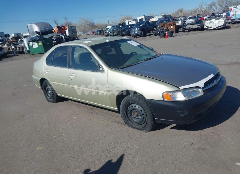 1999 Nissan Altima GLE/GXE/SE/SE-L/XE (VIN 1N4DL01D2XC110847) main photo
