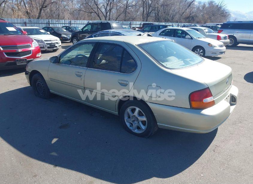 Photo 3 of 1999 Nissan Altima GLE/GXE/SE/SE-L/XE (VIN 1N4DL01D2XC110847)