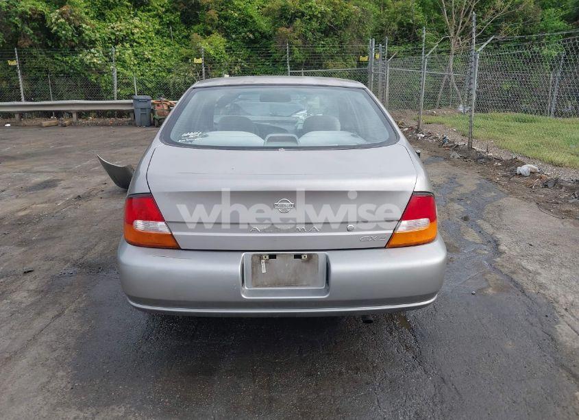 Photo 17 of 1999 Nissan Altima GLE/GXE/SE/SE-L/XE (VIN 1N4DL01D2XC139734)